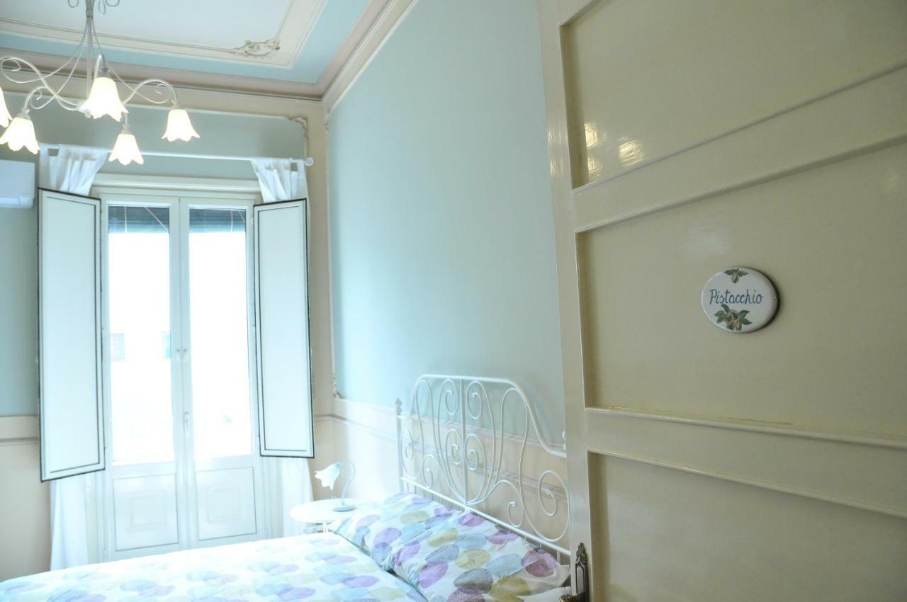 B&B Al Diecisette Catania Exterior photo
